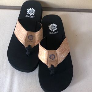Brand new without box -yellowbox Rosalyn flip flop